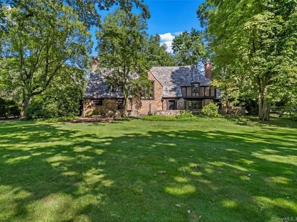 1085 Ridge Road, Hamden, CT 06517