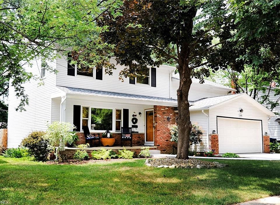 1st image of 446 Edgewood Cir