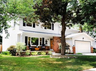 446 Edgewood Cir, Berea, OH 44017