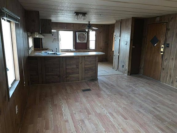 3rd image of 5534 E Carey Ave