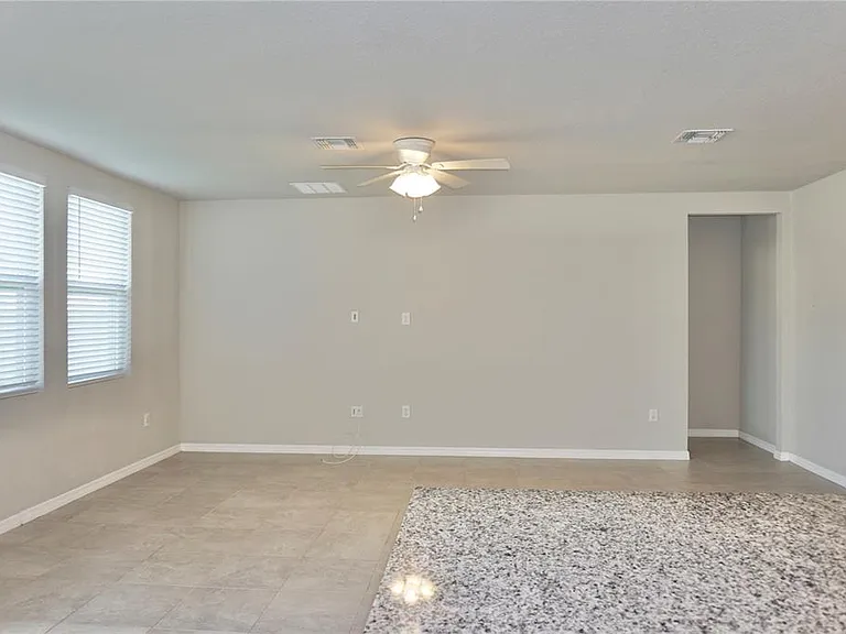 1218 Zambrana Ct — Photo 5