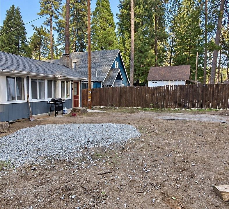 2nd image of 22894 Waters Dr