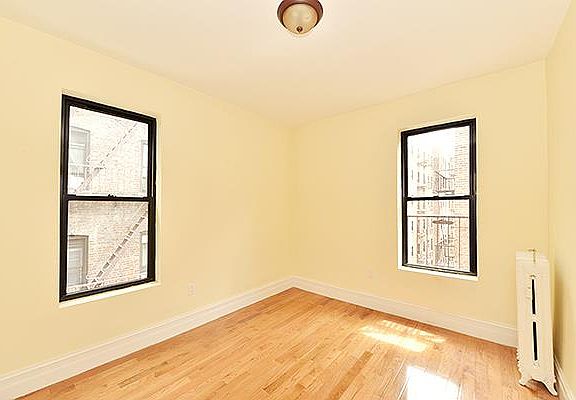 5th image of 752 W 178th St APT 4A