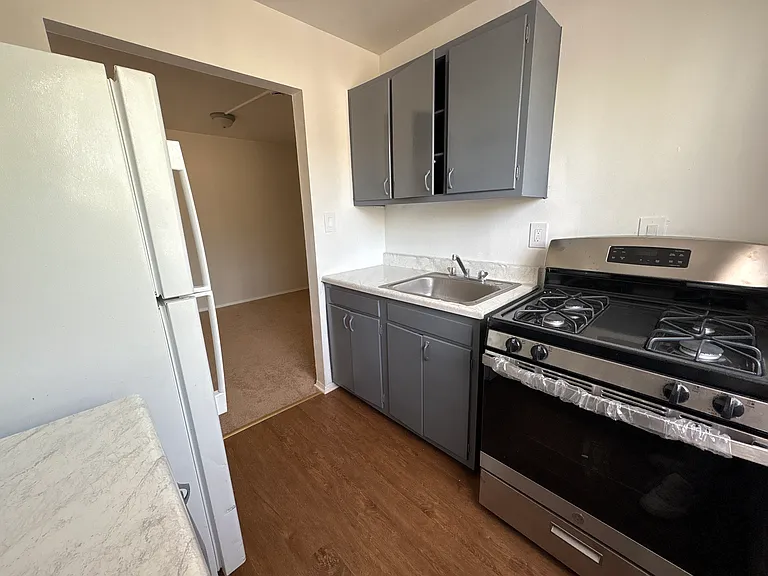 5019 B St SE #302 — Photo 5