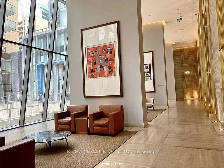 50 Charles St E #2805 — Photo 3