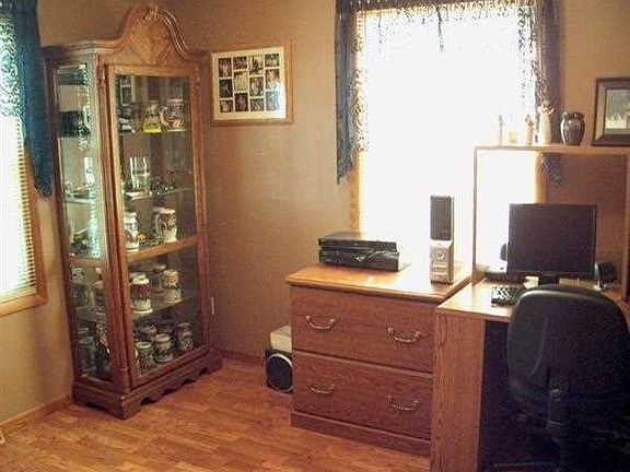 4th image of 1106 27th Avenue Ct