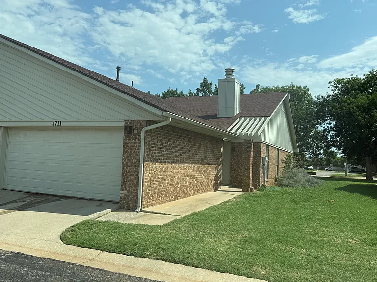 4711 Hemlock Ln — Photo 33