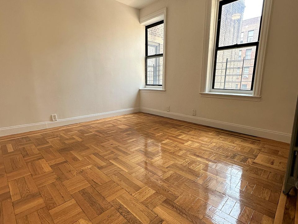 2nd image of 1240 Sherman Ave