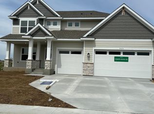 905 Milborne Ln NW, Rochester, MN 55901