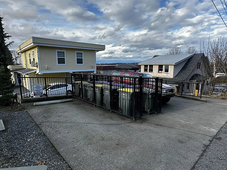 826 N Garden St — Photo 16