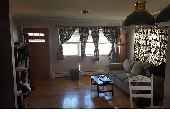 2nd image of 808 S Cass St