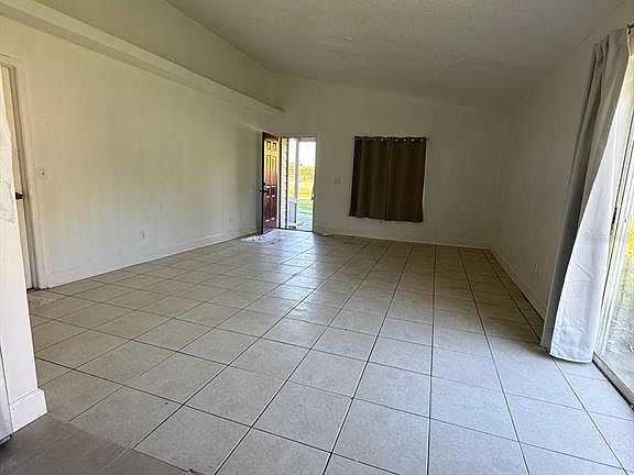 2nd image of 641 CONROY STREET