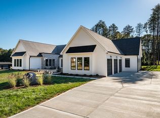 163 Webbed Foot Rd, Mooresville, NC 28117