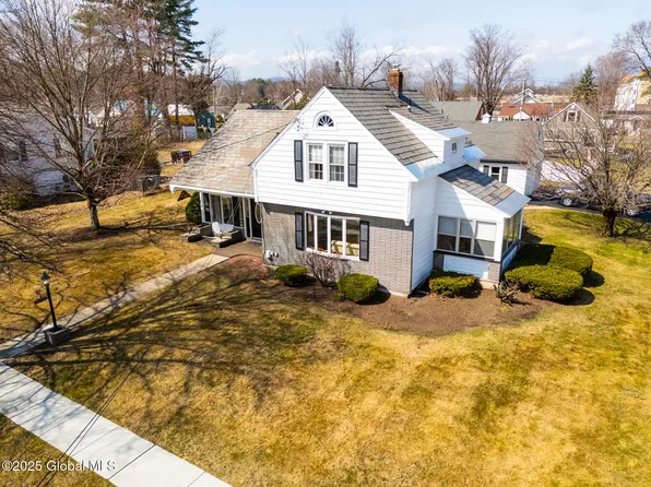 75 4th Street, Glens Falls, NY 12801