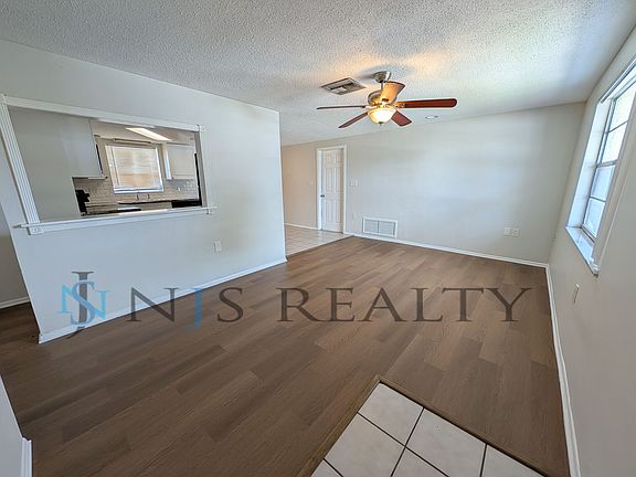 3rd image of 7024 Rockwood Dr