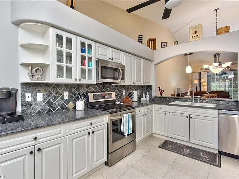 8207 Ibis Cove Cir #S — Photo 9