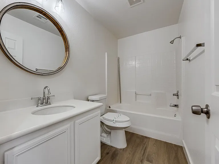 10429 Vinson Point Ave — Photo 31