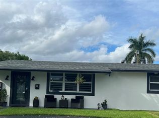 7851 NW 15th Ct, Pembroke Pines, FL 33024