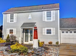 207 Allen Rd, Bayville, NJ 08721