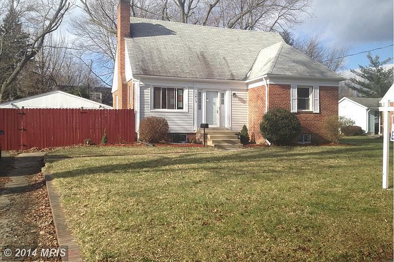 1st image of 10815 Woodhaven Dr