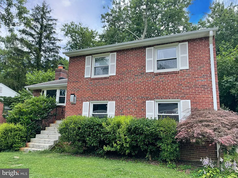10315 Beaumont St — Photo 1