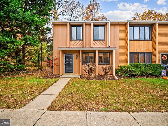 2nd image of 1366 Almond Dr