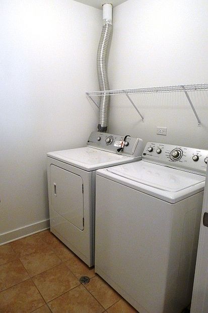 2nd image of 4137 N Narragansett Ave Unit 4