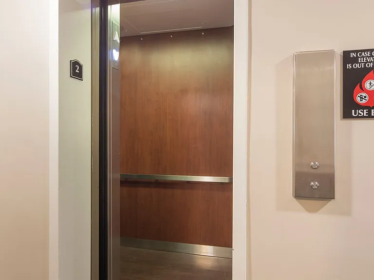30 Euclid Ave — Photo 15