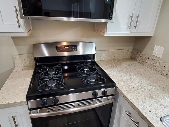 5th image of 343 E 18th St APT A