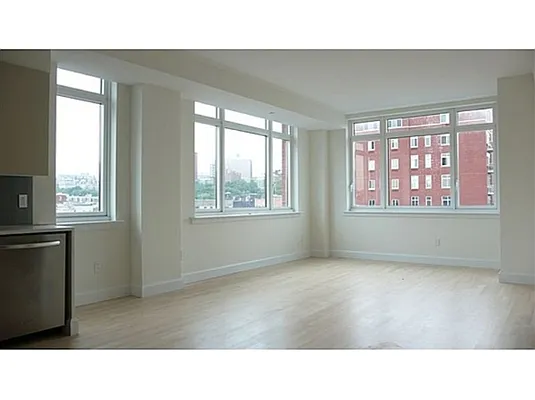 Rented by MNS | media 32