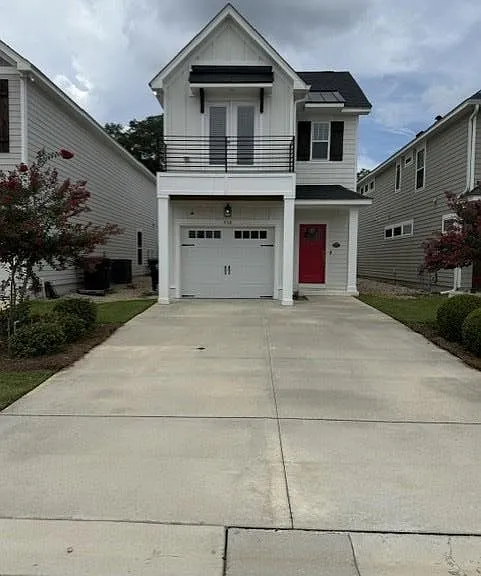 438 Grand Oaks Rd — Photo 1