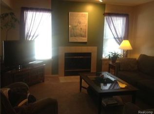 35556 Dove Trl #15, Westland, MI 48185