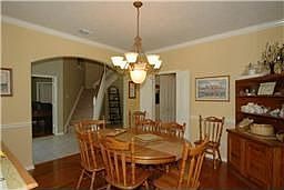 5th image of 407 Meadow Bend Dr