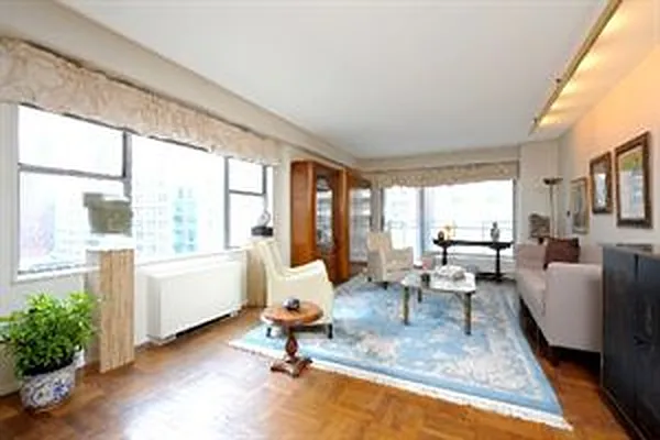 Sold by Douglas Elliman | media 18
