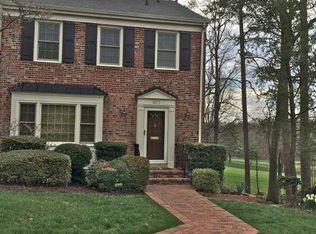 8213 Taunton Pl, Springfield, VA 22152