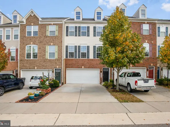 1736 Dorothy Ln, Woodbridge, VA 22191