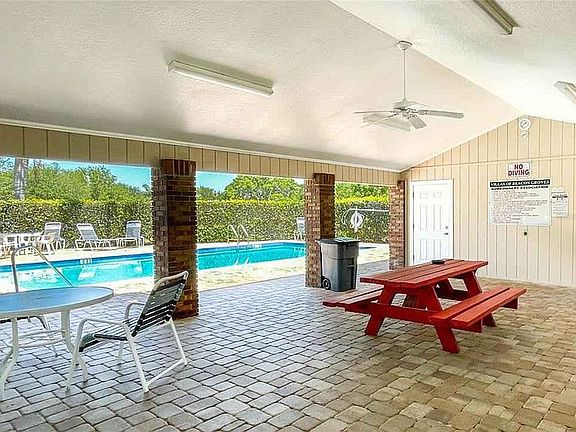 3rd image of 3023 Beecher Dr E APT B