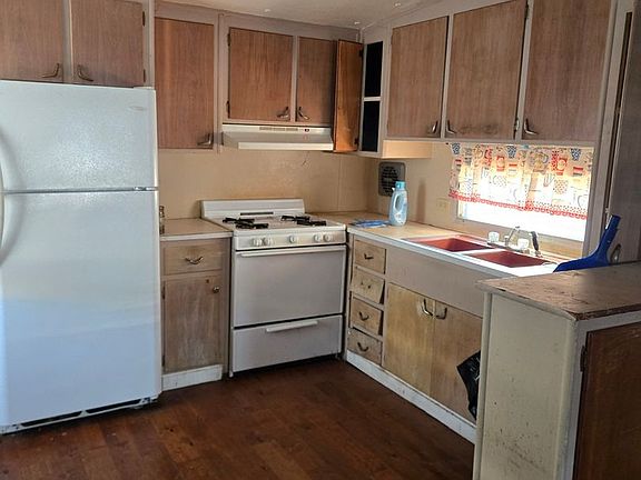 2nd image of 1105 Kellogg Ave