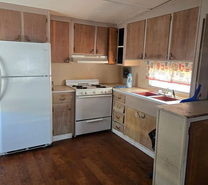 1st image of 1105 Kellogg Ave