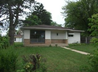 1820 W Greenwood Ave, Waukegan, IL 60087