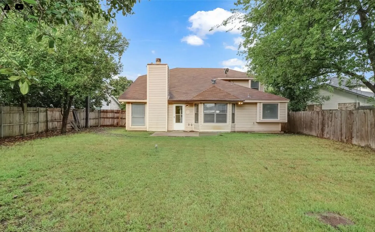 4 bed, 2448 sqft, $3,700 — Photo 2