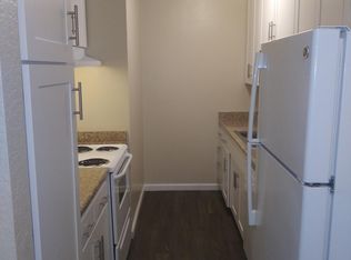 300 E Romie Ln #22, Salinas, CA 93901