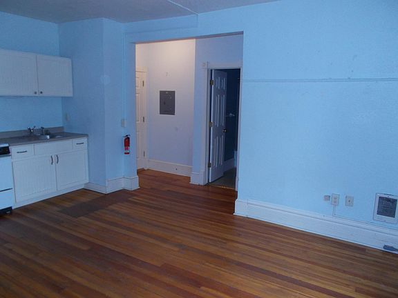 4th image of 519 E Front St APT 4