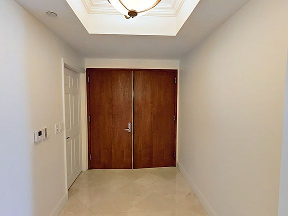 2nd image of 4240 Galt Ocean Dr APT 705