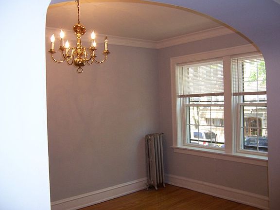 4th image of 7432 N Seeley Ave APT 1S