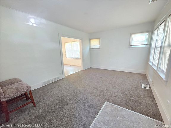 3rd image of 8102 Orchard Ave