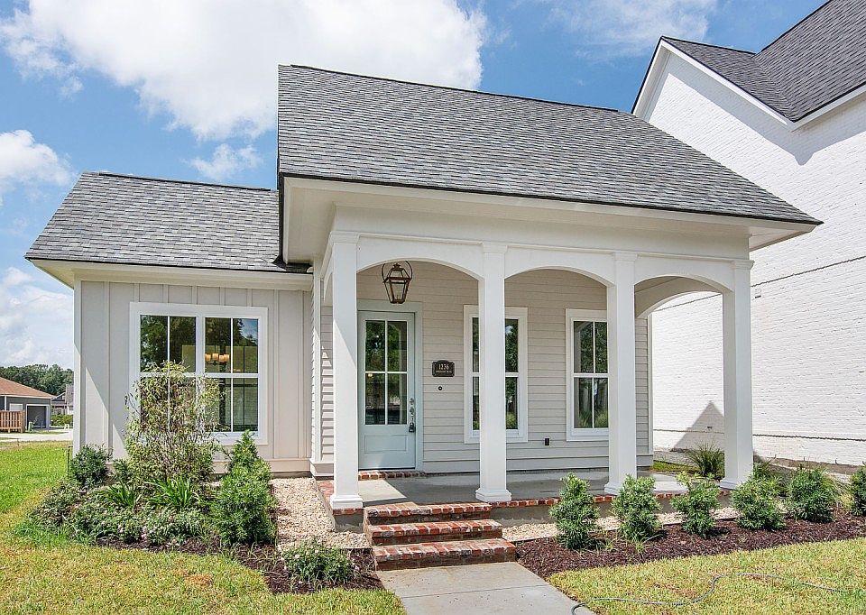 1st image of 1236 Americana Blvd