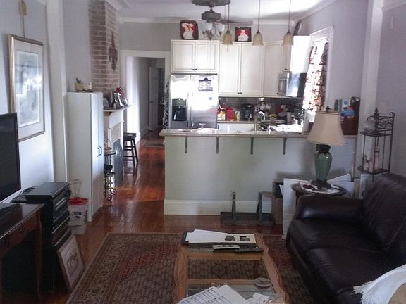 4th image of 617 Amelia St