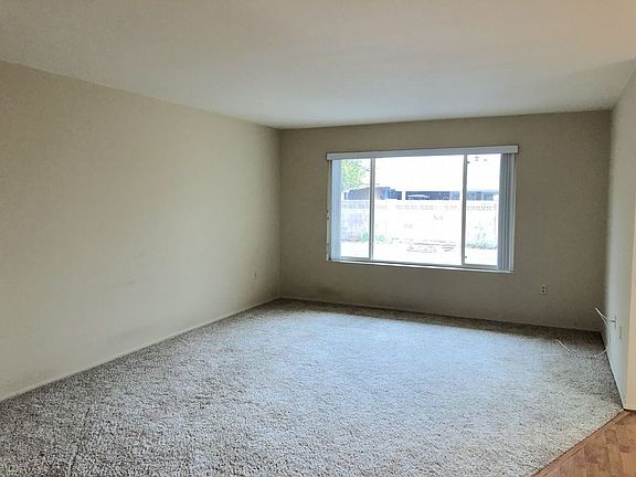 5th image of 10811 W Saratoga Cir