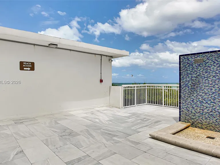 5601 Collins Ave #711 — Photo 37